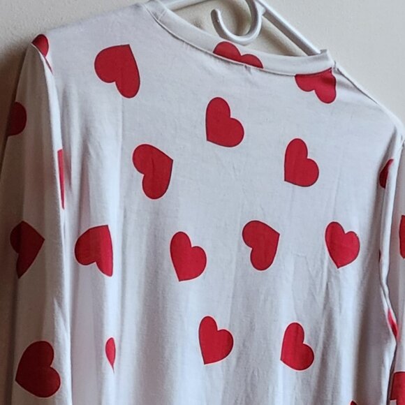 Amazon IVAY Red Heart Printed Long Sleeve Jersey Size Medium - Picture 11 of 16